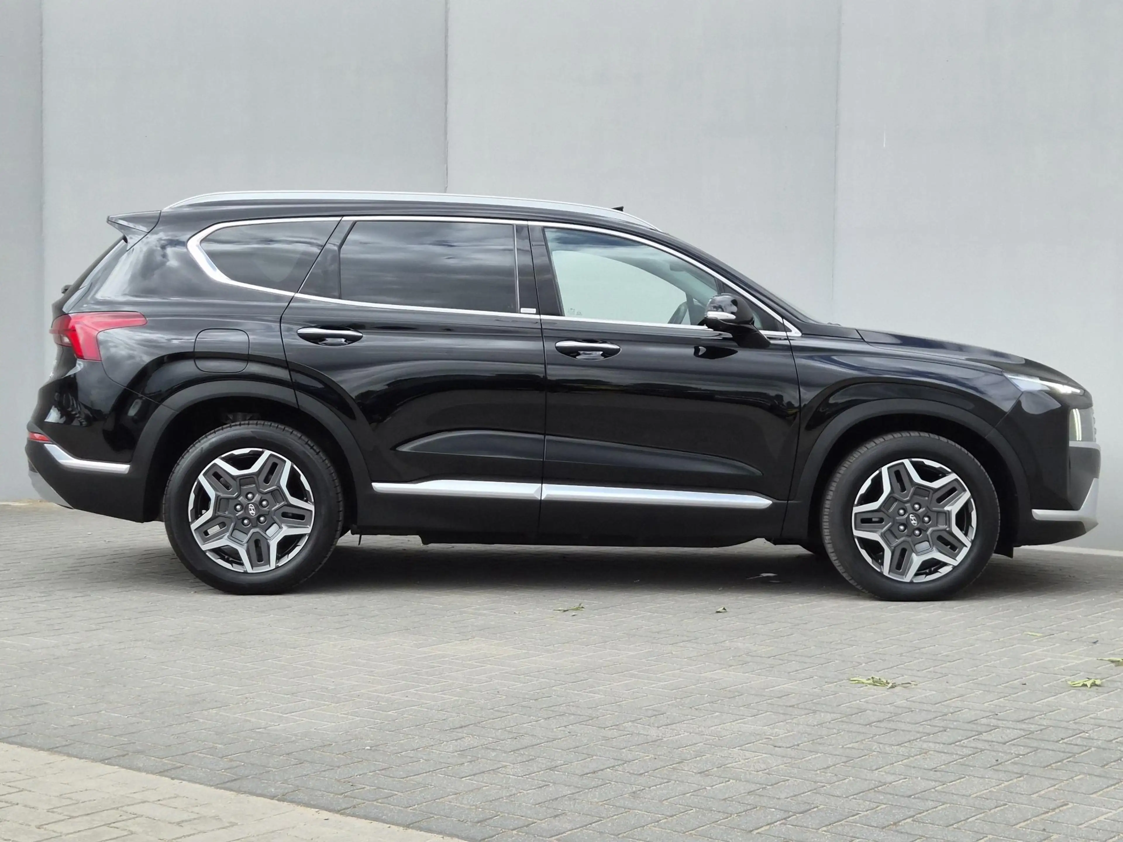 Hyundai SANTA FE 1.6 T-GDI PHEV Premium Sky / SOH 100% / Dealer ond — photo 17