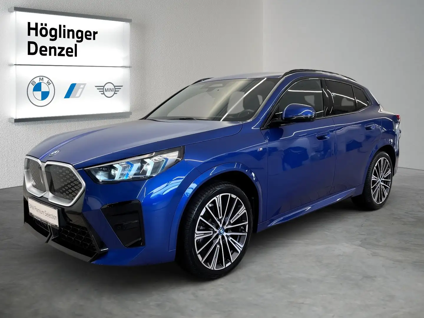 BMW iX2 xDrive30 Blau - 2