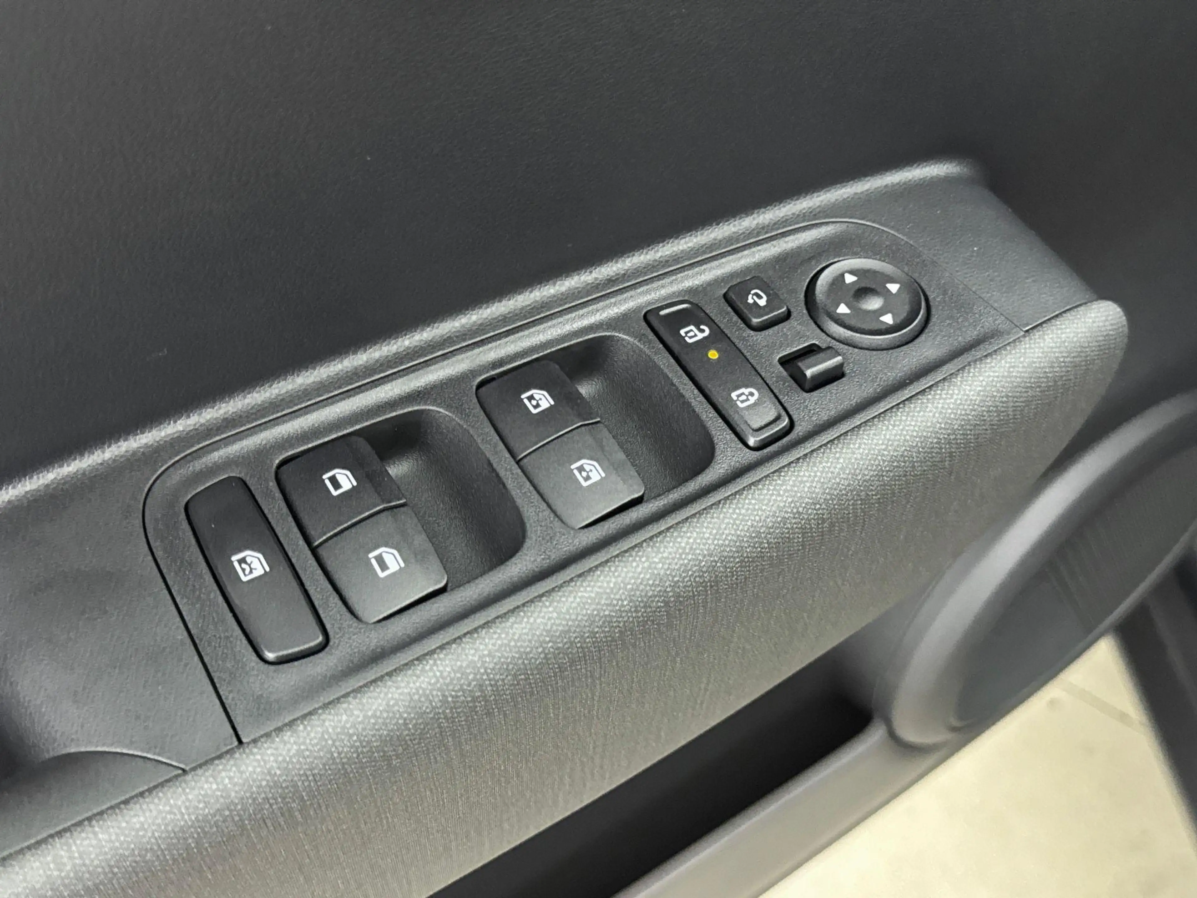 Hyundai Inster Pulse 49 kWh met Winterpakket | Uit voorraad lever — photo 12