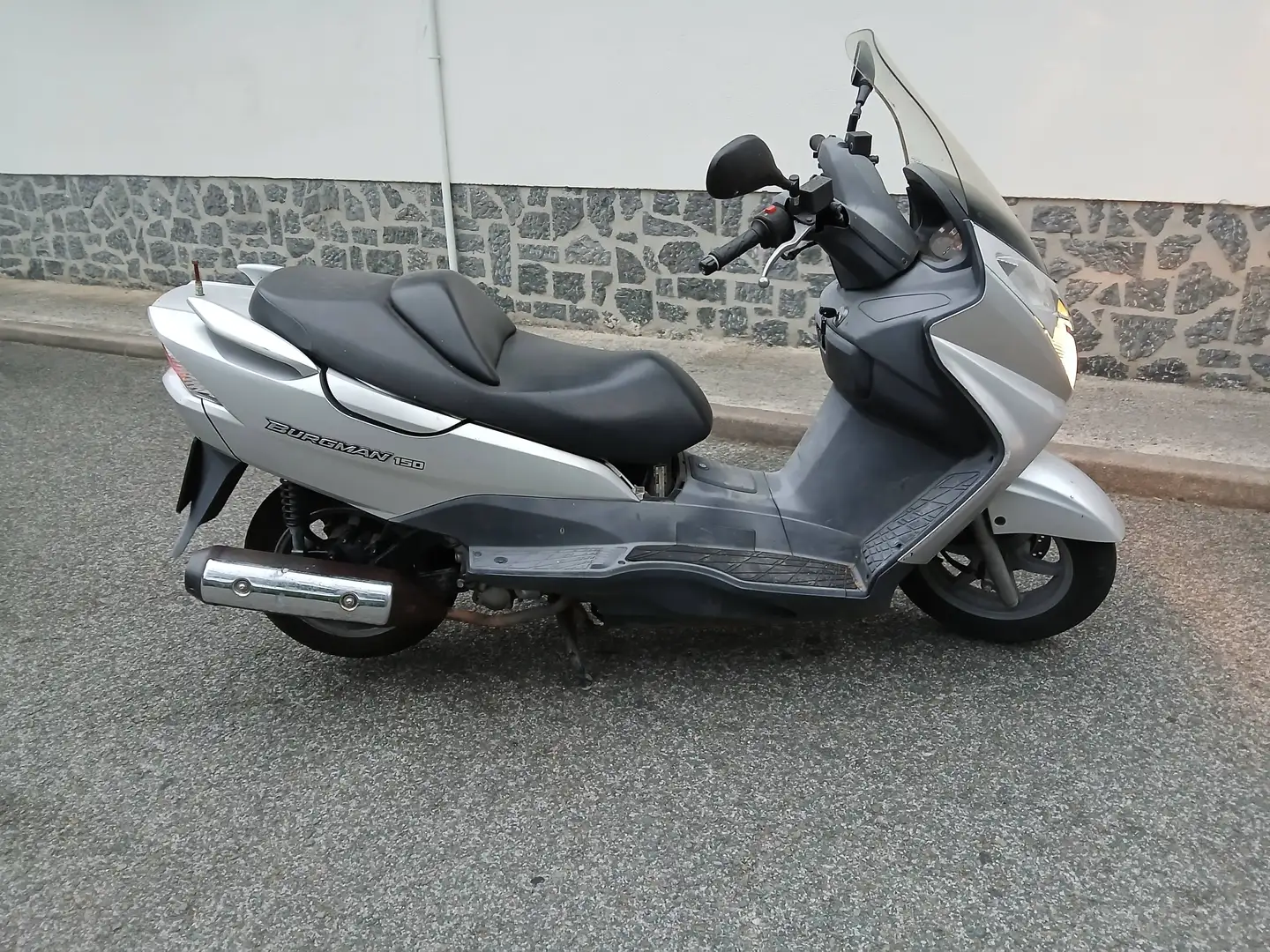 Suzuki Burgman 150 Bugman Gris - 1