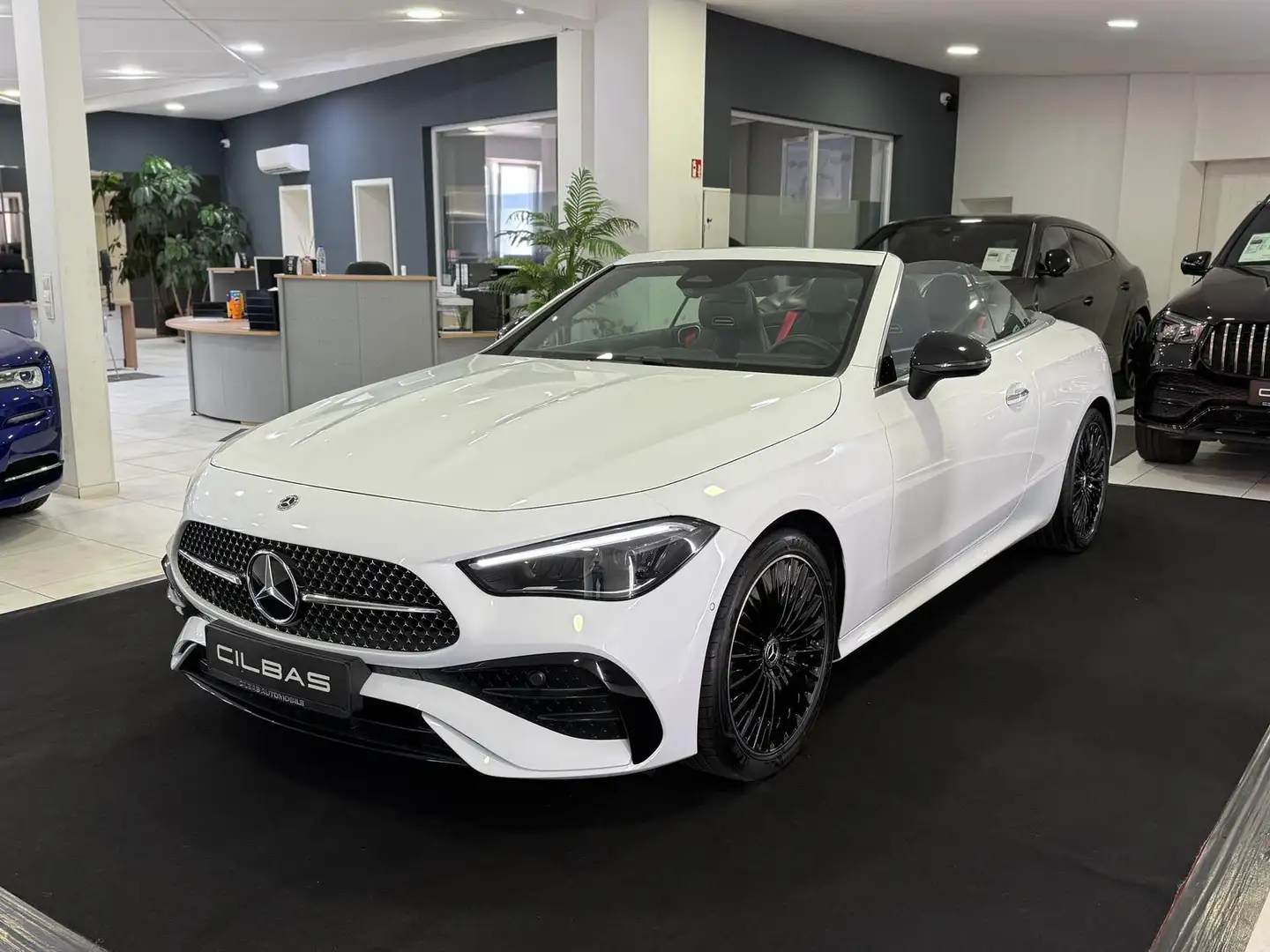 Mercedes-Benz CLE 200 Cabrio AMG Advanced Plus *BURMESTER Blanc - 2