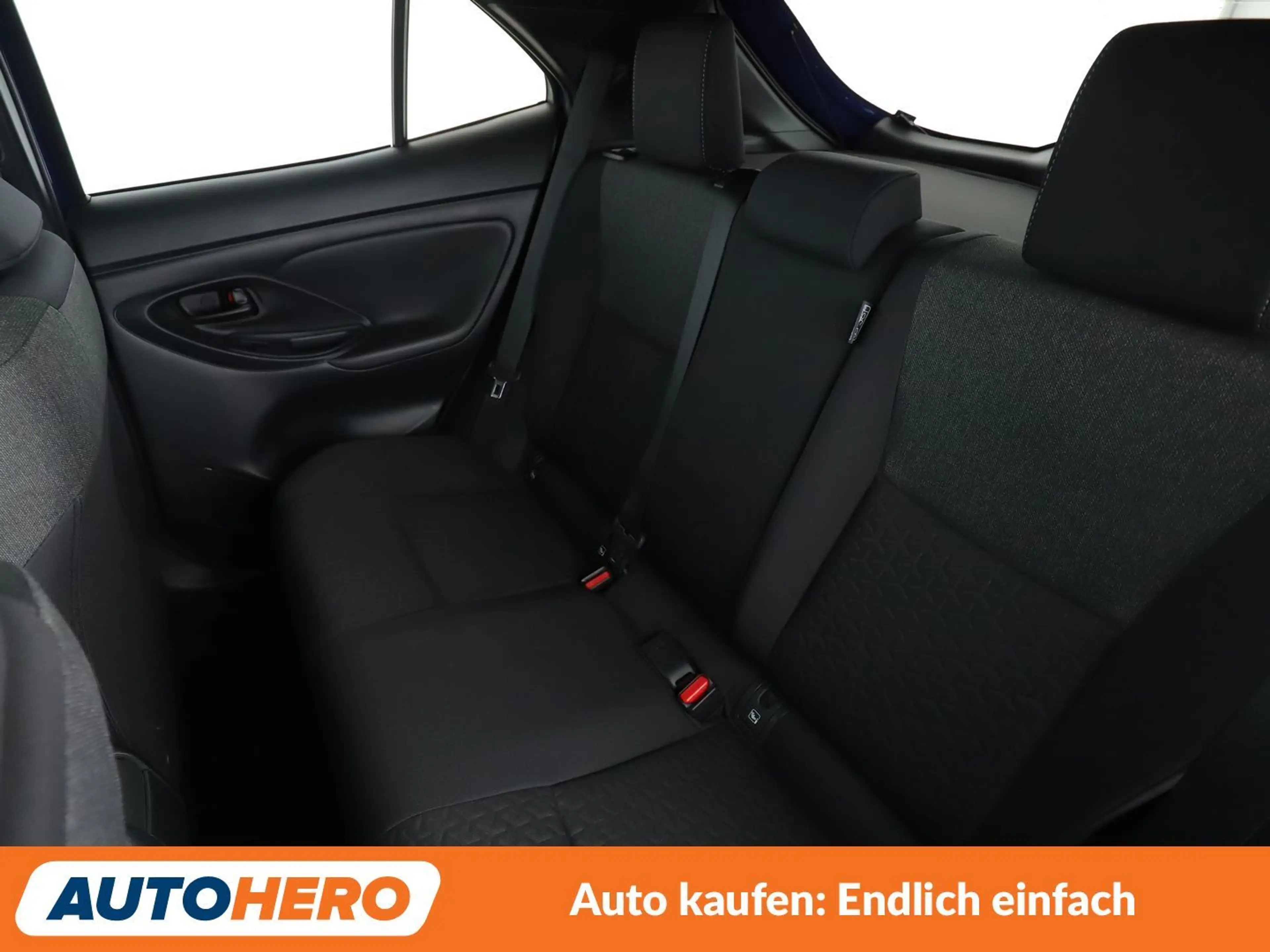 Toyota Yaris Cross 1.5 Hybrid 2WD Team D Aut*NAVI*LED*ACC*CAM*PDC* — photo 14