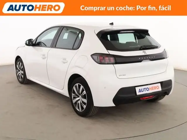 Peugeot 208 view 4