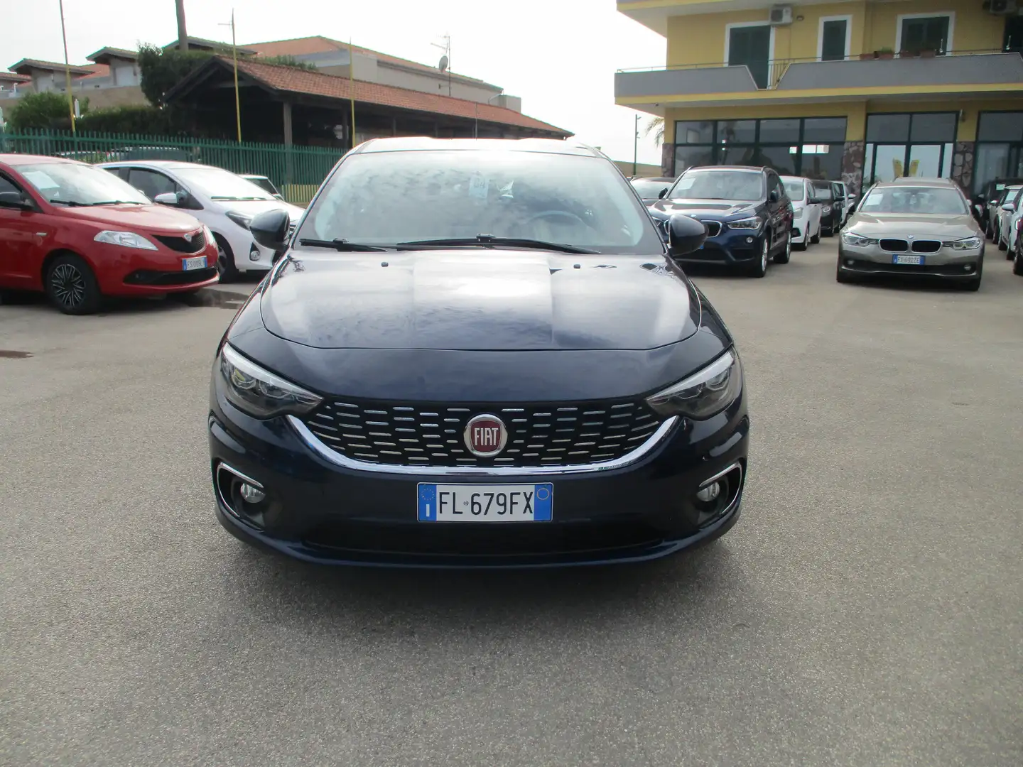 Fiat Tipo 1.3 MULTIJET 95CV E6 LOUNGE BERLINA Blau - 2