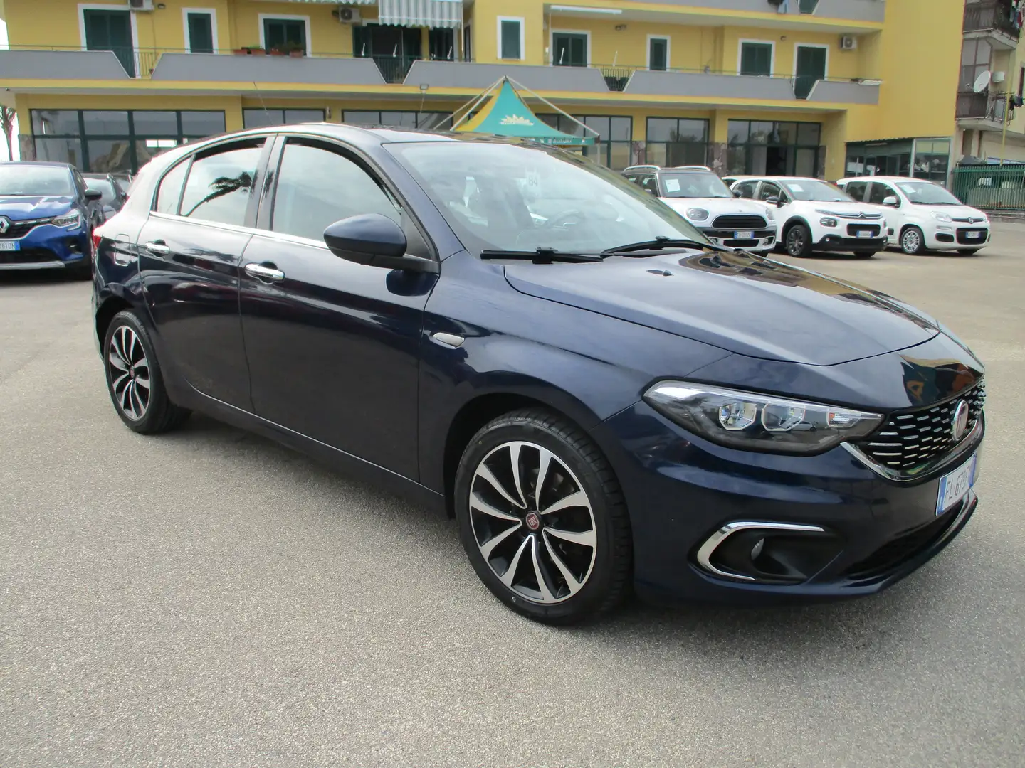Fiat Tipo 1.3 MULTIJET 95CV E6 LOUNGE BERLINA Blau - 1