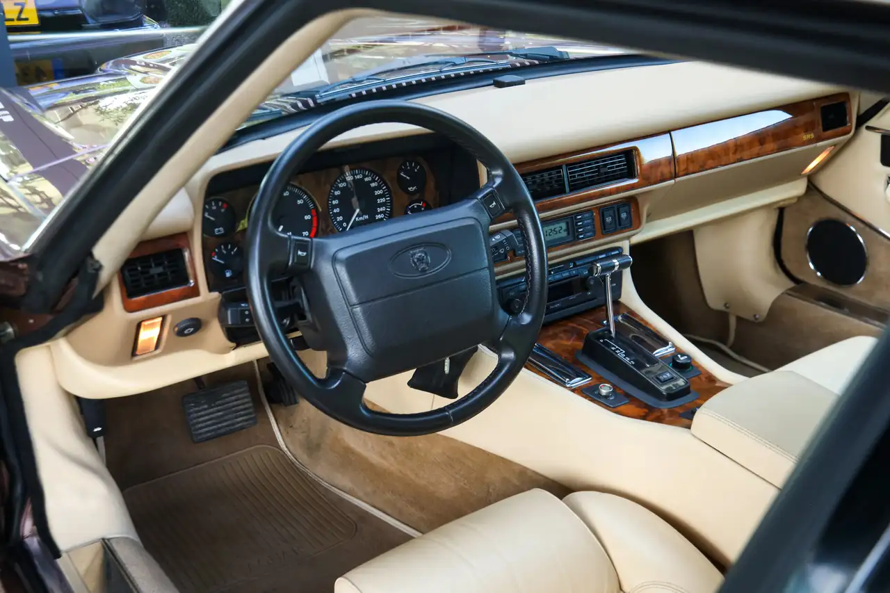 Jaguar XJS 4.0 Coupe "Rose Bronze - 116.000 kms" Only 3 owner, foto 3