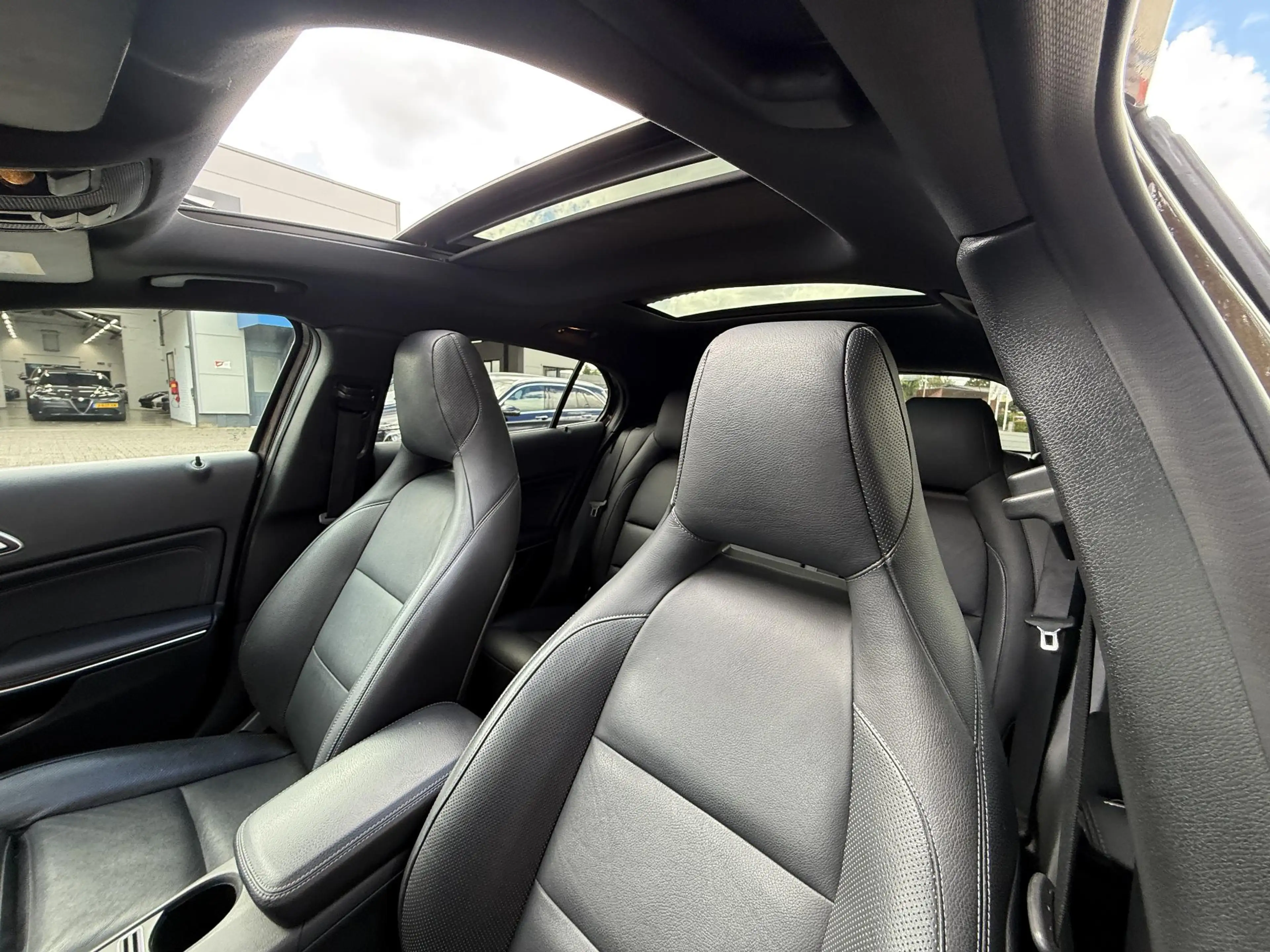 Mercedes-Benz GLA 45 AMG 4MATIC Edition1 381PK•Pano — photo 14