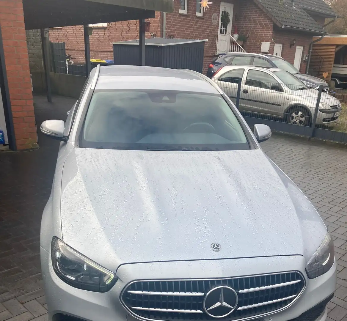 Mercedes-Benz 220 E Klasse T Modell Argintiu - 1