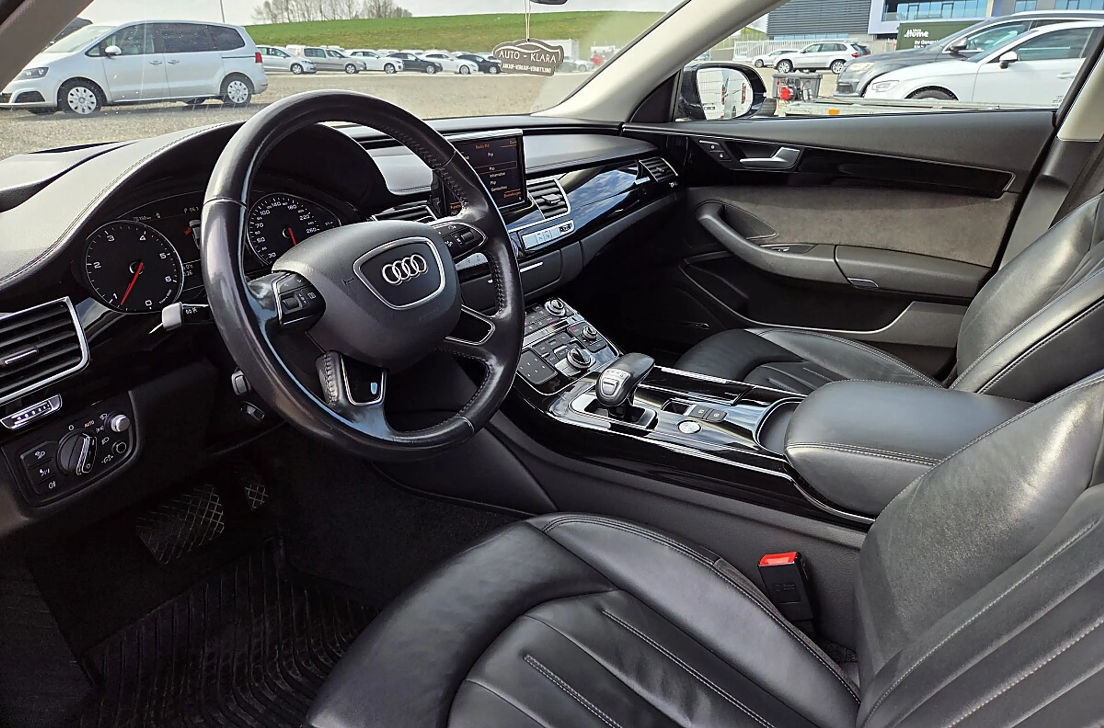 Audi A8 3,0 TDI clean Diesel quattro Tiptronic — photo 11