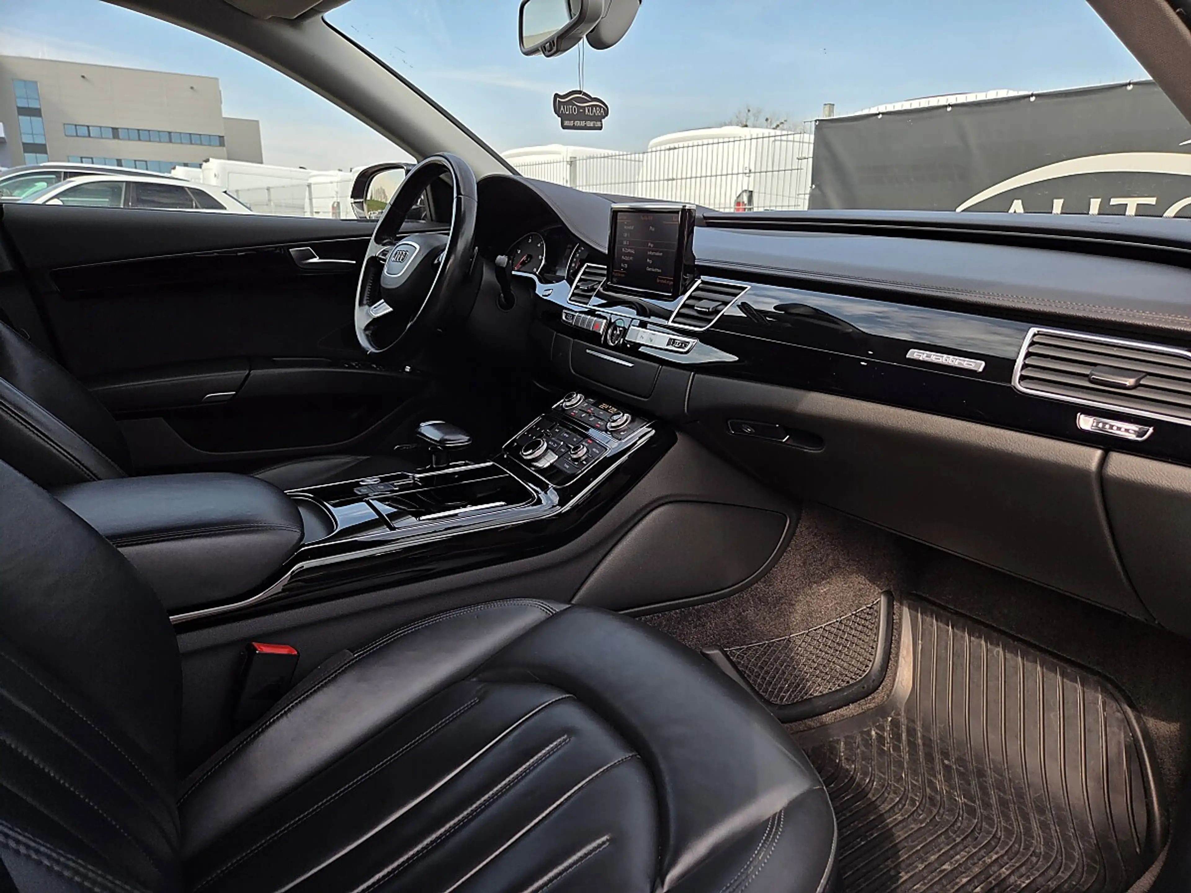 Audi A8 3,0 TDI clean Diesel quattro Tiptronic — photo 15