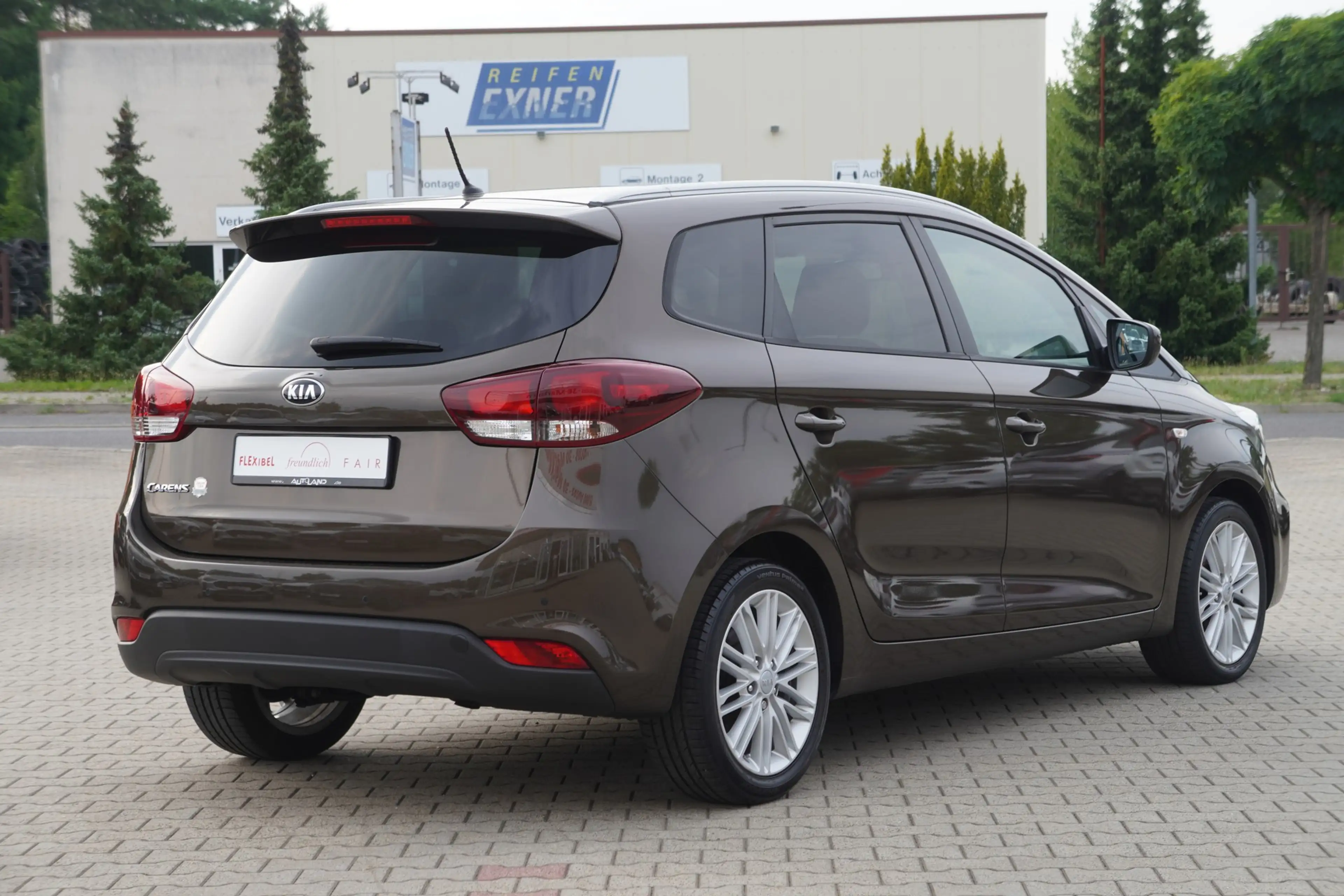 Kia Carens 1.6 Edition Sitzheizung Tempomat USB — photo 6