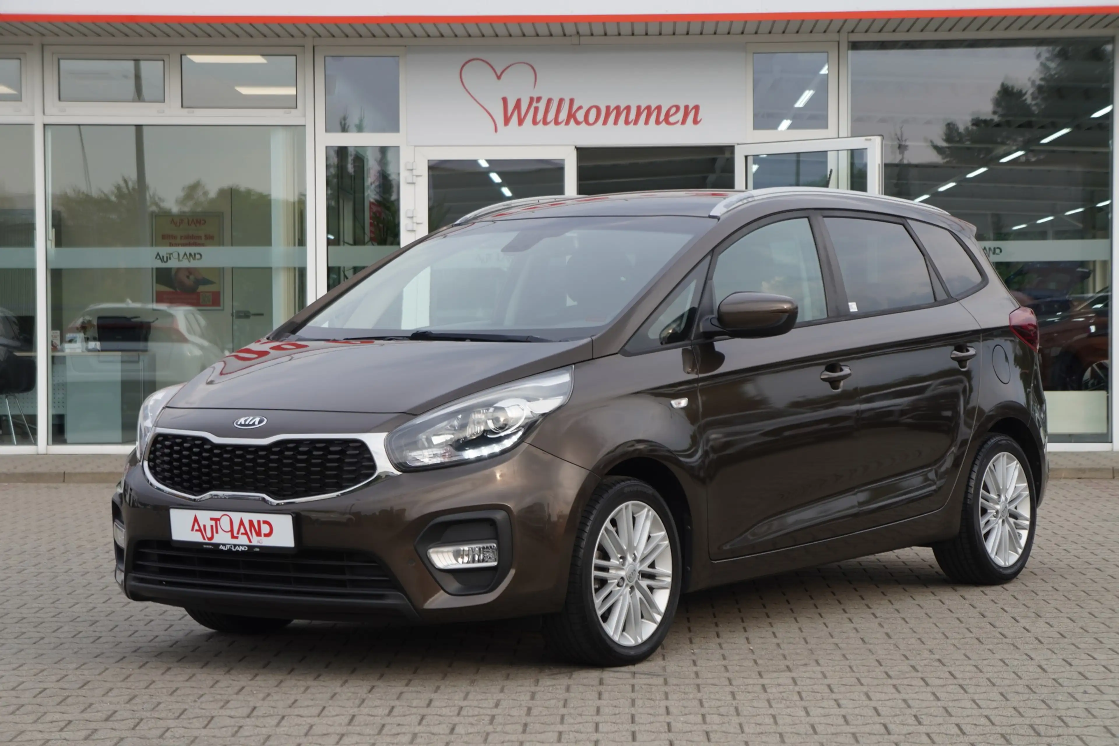 Kia Carens 1.6 Edition Sitzheizung Tempomat USB — photo 2