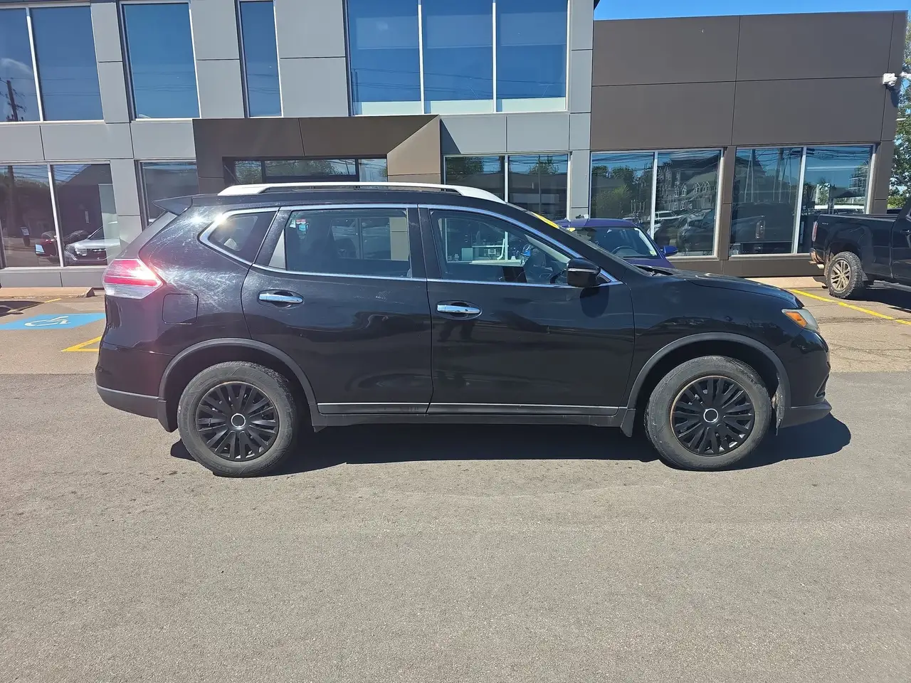 Nissan Rogue fotografie Nissan Rogue