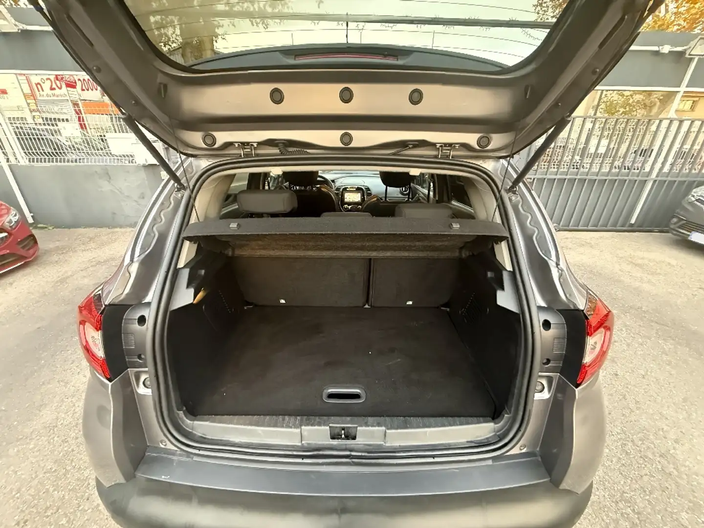 Renault Captur 0.9 TCe 90 Energy Intens - 2