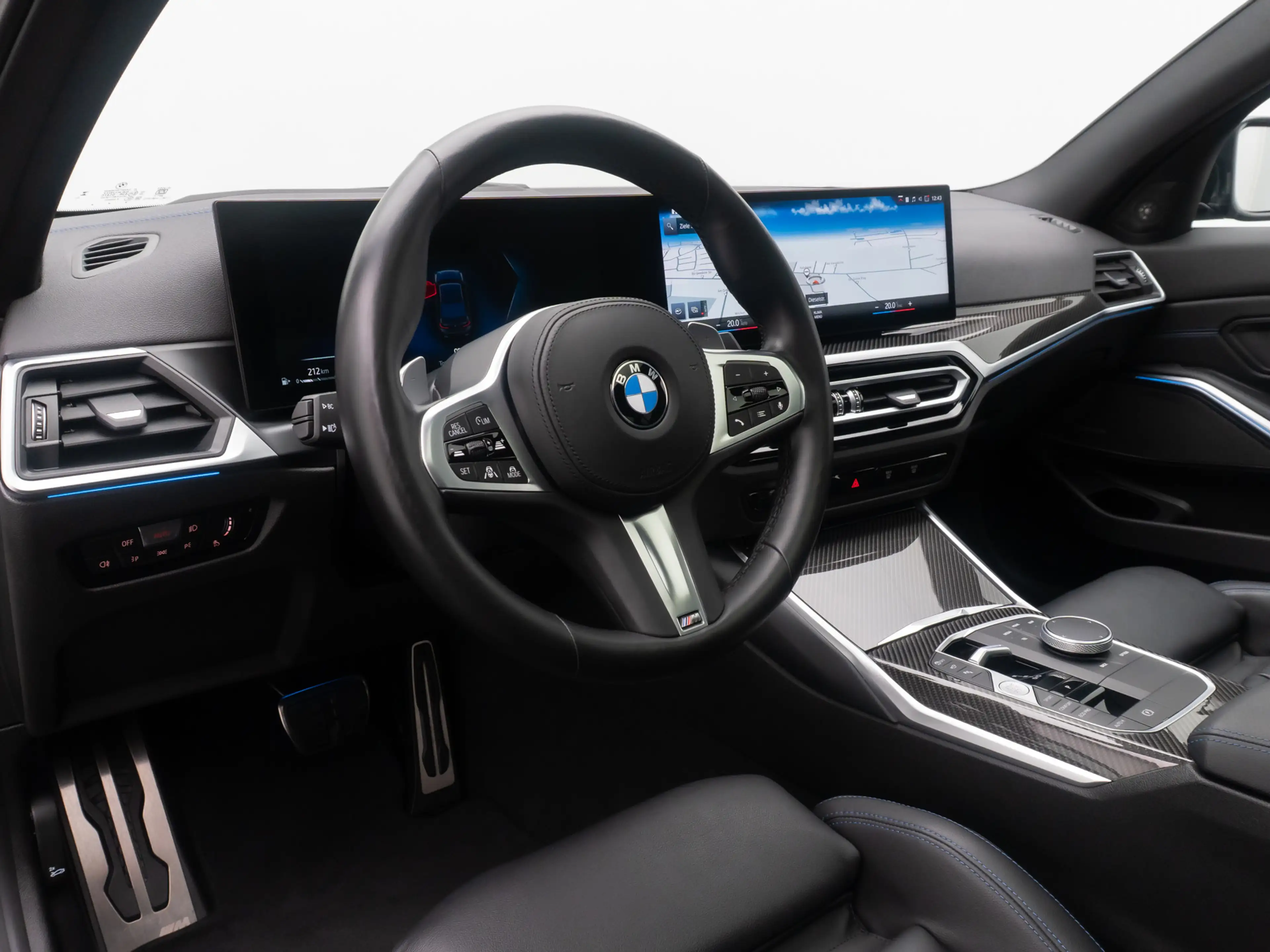 BMW 340 360° HUD DAB H K Alarm AHK Glasdach 19 — photo 20