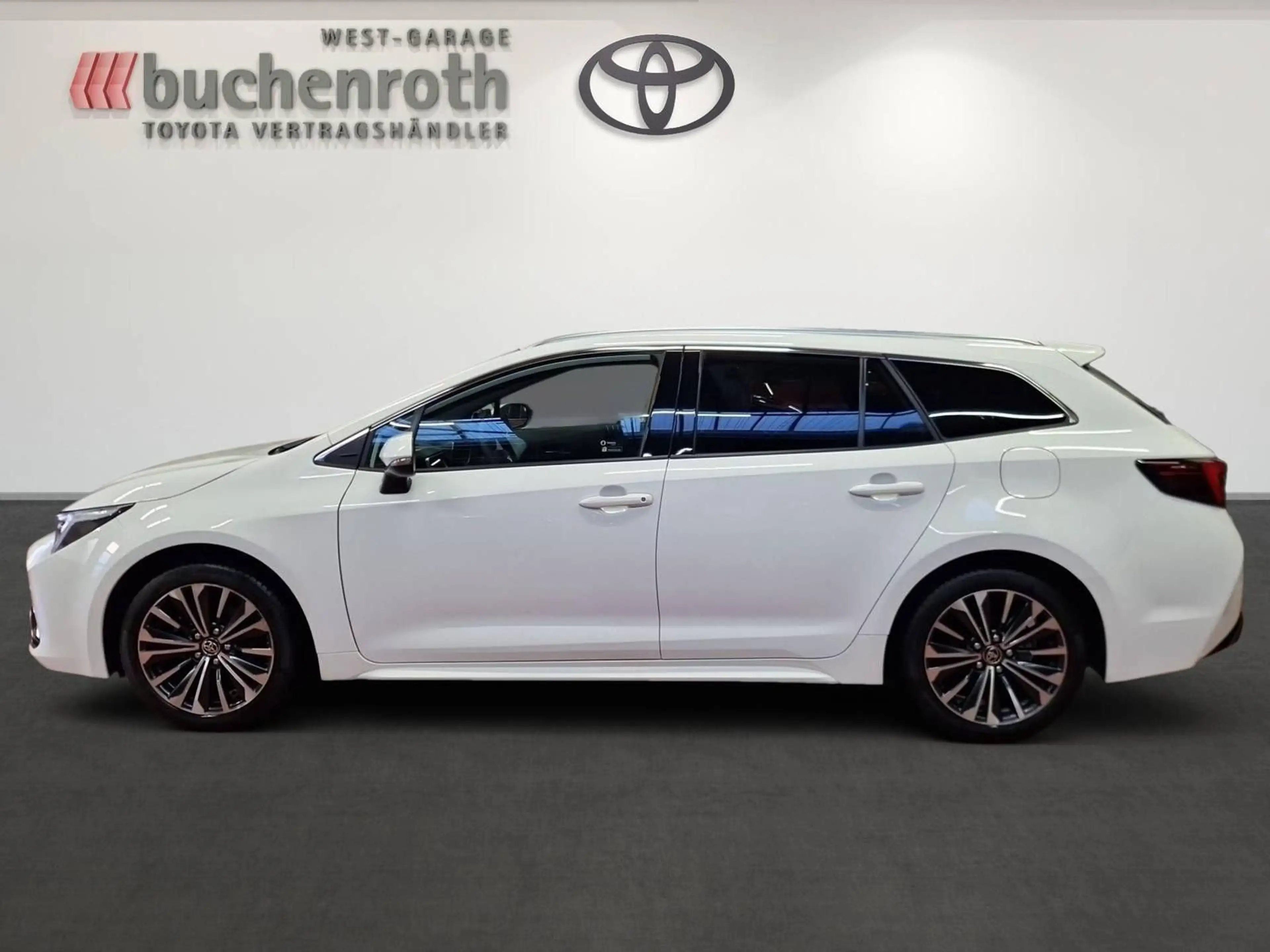 Toyota Corolla Touring Sports + Technik Paket — photo 8