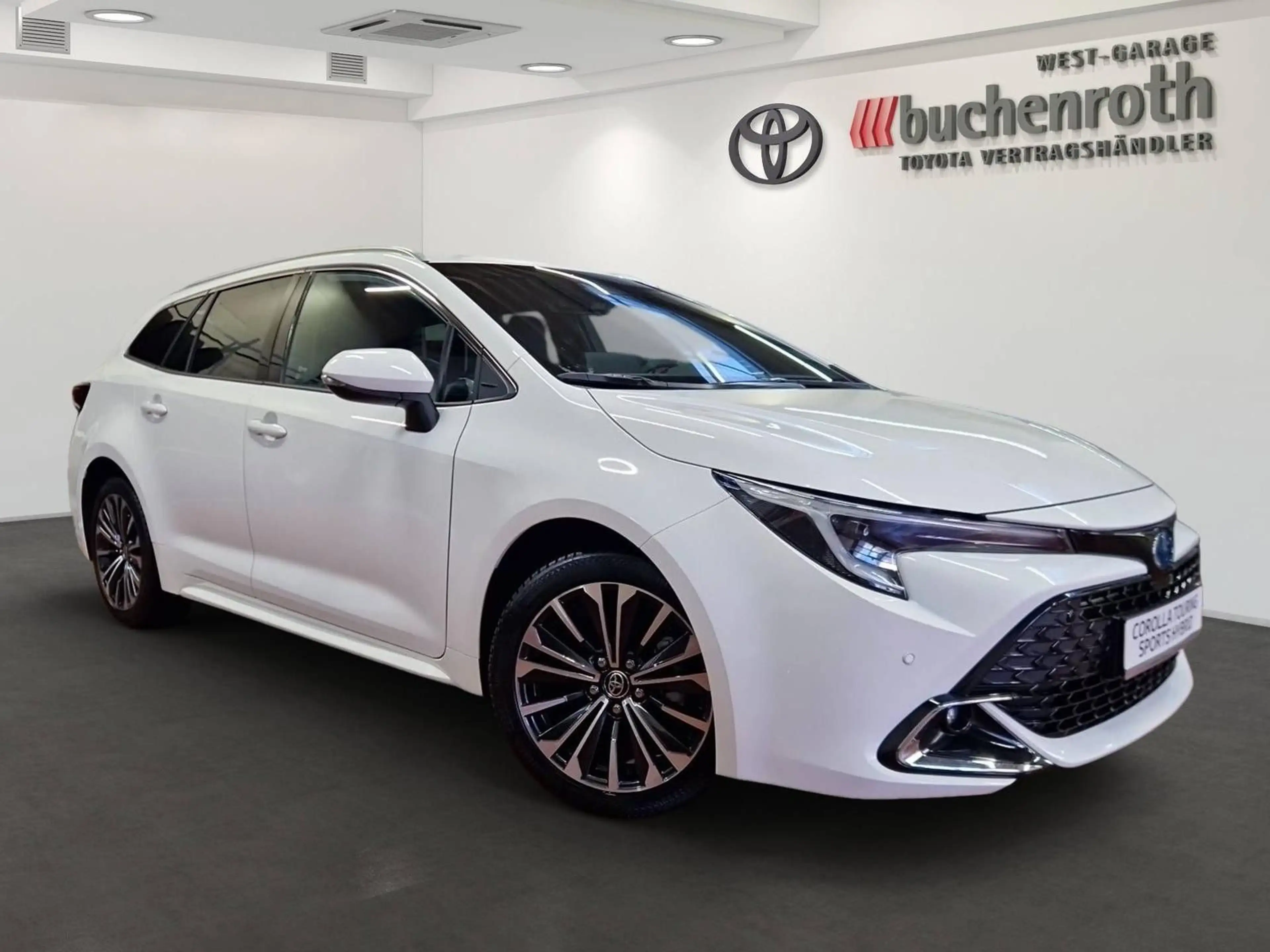 Toyota Corolla Touring Sports + Technik Paket — photo 3