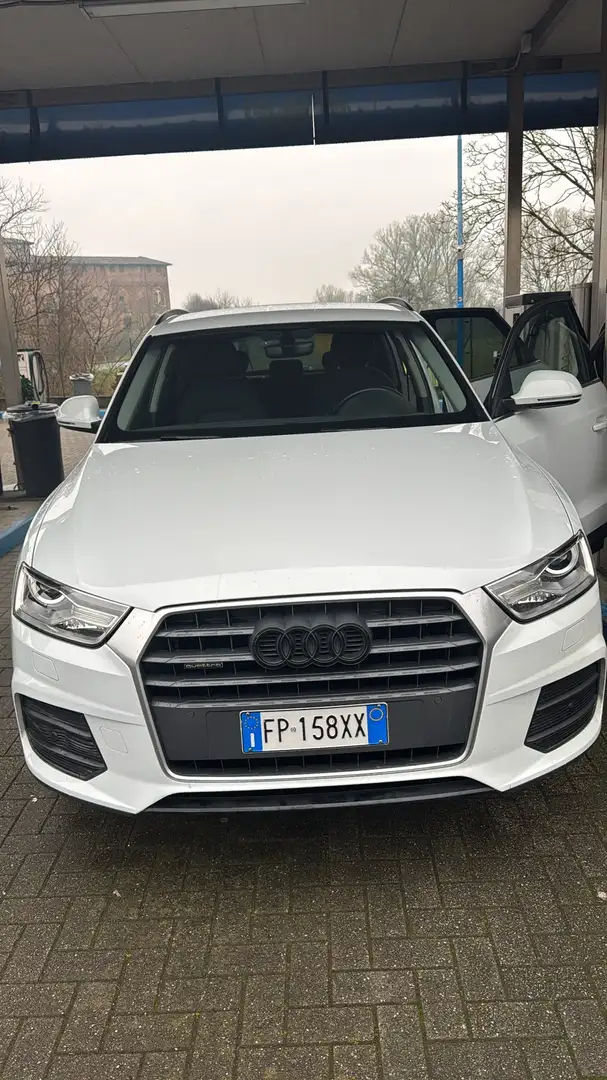 Audi Q3 2.0 tdi Business 150cv s-tronic - 1