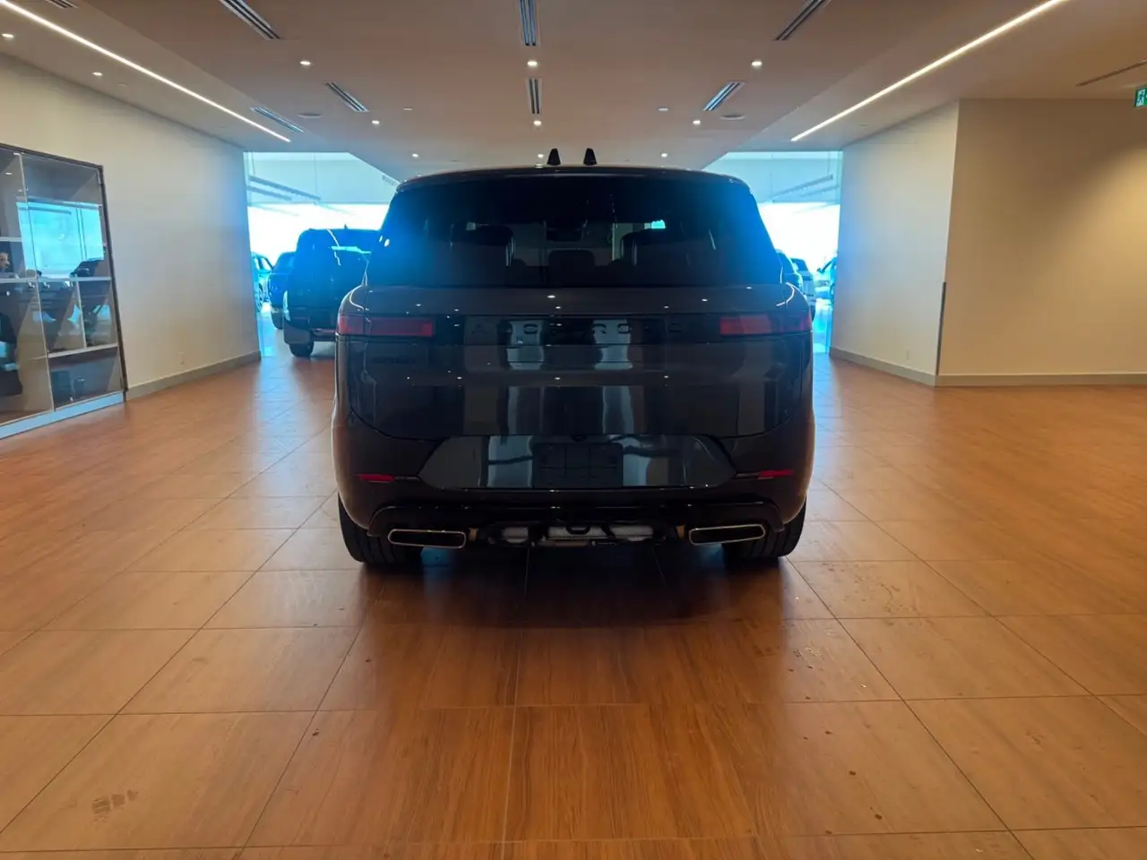 Land Rover Range Rover Sport снимка Land Rover Range Rover Sport