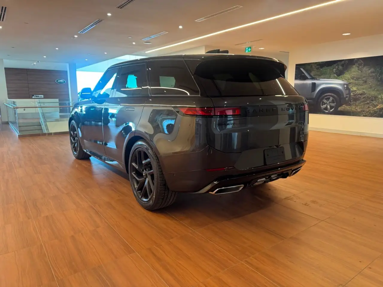 Land Rover Range Rover Sport снимка Land Rover Range Rover Sport
