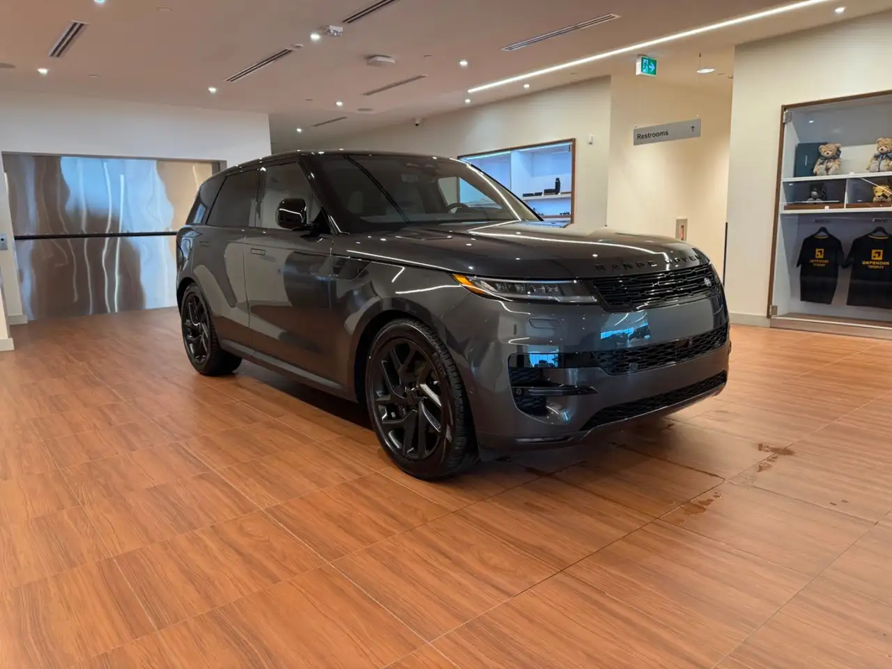 Land Rover Range Rover Sport снимка Land Rover Range Rover Sport
