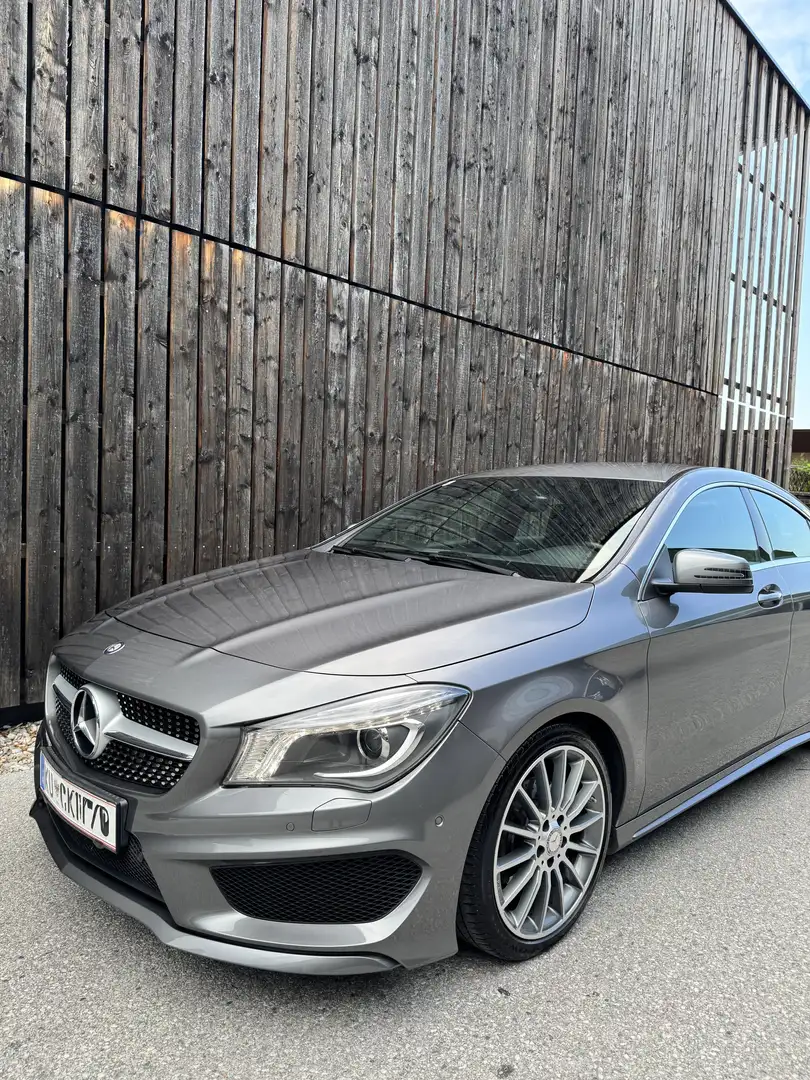 Mercedes-Benz CLA 180 7G-DCT AMG Line - 2