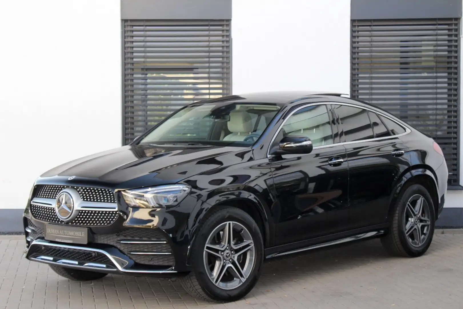 Mercedes-Benz GLE 300 d 4M Coupe AMG-PAKET PANO LUFT KEYLESS Negru - 1