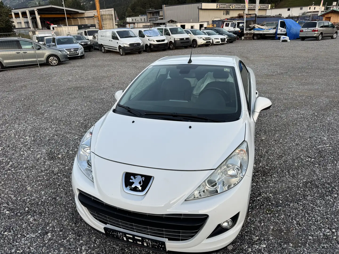 Peugeot 207 CC 120 VTi Automatik Platinum - 2