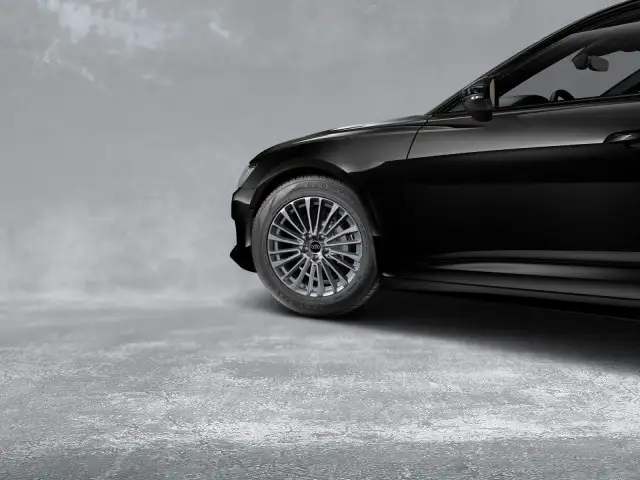 Audi A6 view 4