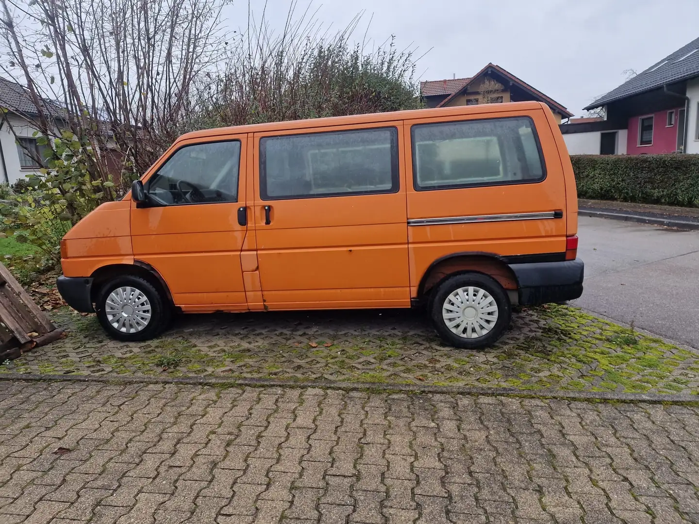 Volkswagen T4 Transporter 7DH1U2 Orange - 1