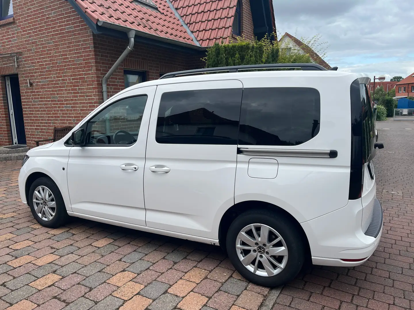 Volkswagen Caddy Life 4Motion, Kamera, LED Licht Weiß - 1