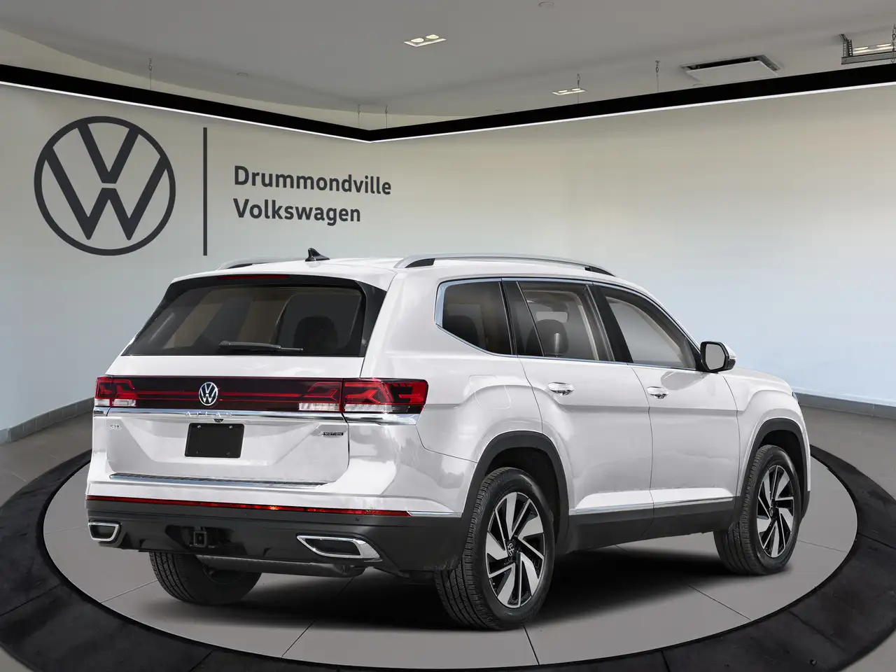 Volkswagen Atlas снимка Volkswagen Atlas