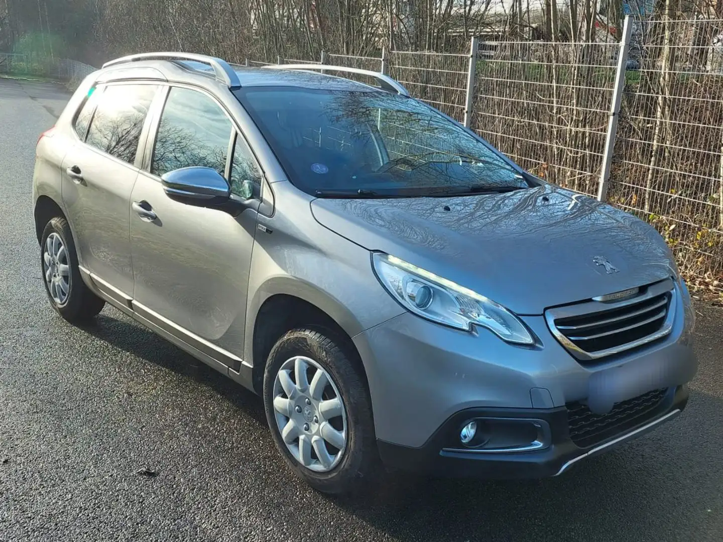 Peugeot 2008 2008 1.2i PureTech Active Argent - 2