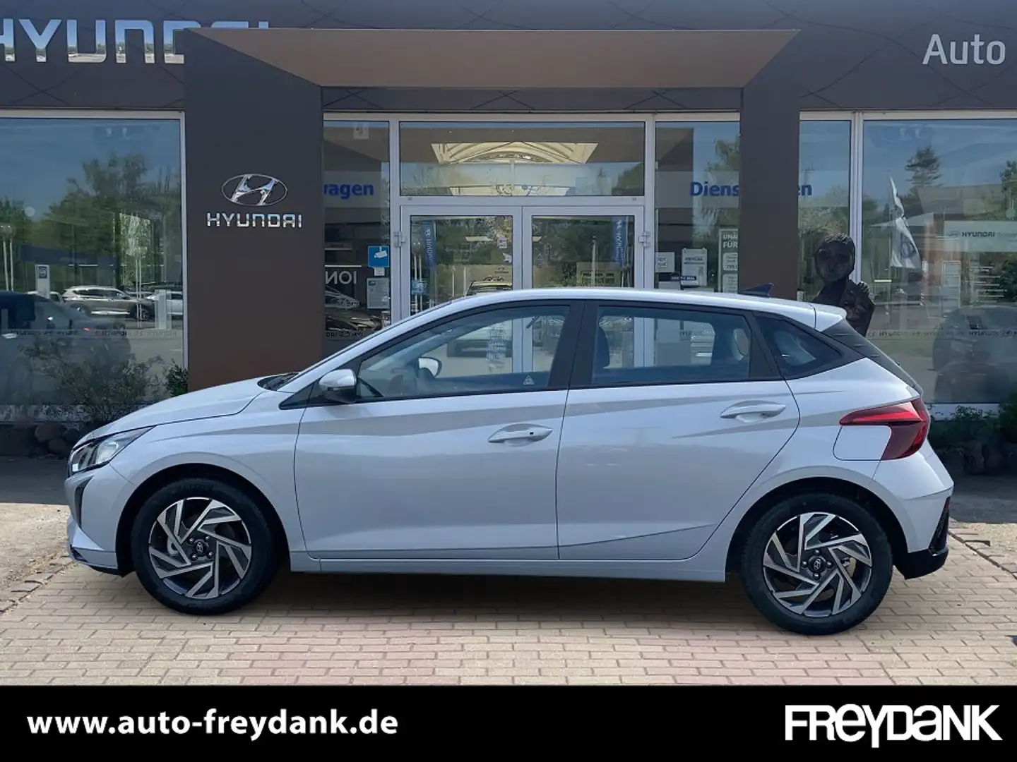 Hyundai i20 FL (MY25) 1.0 T-GDI (100 PS) 6-MT 2WD Trend, Komfo Grijs - 2