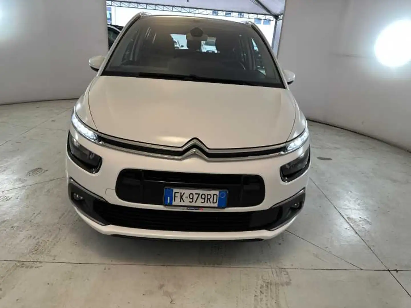 Citroen Grand C4 Picasso BlueHDi 120 S&S Shine Wit - 2