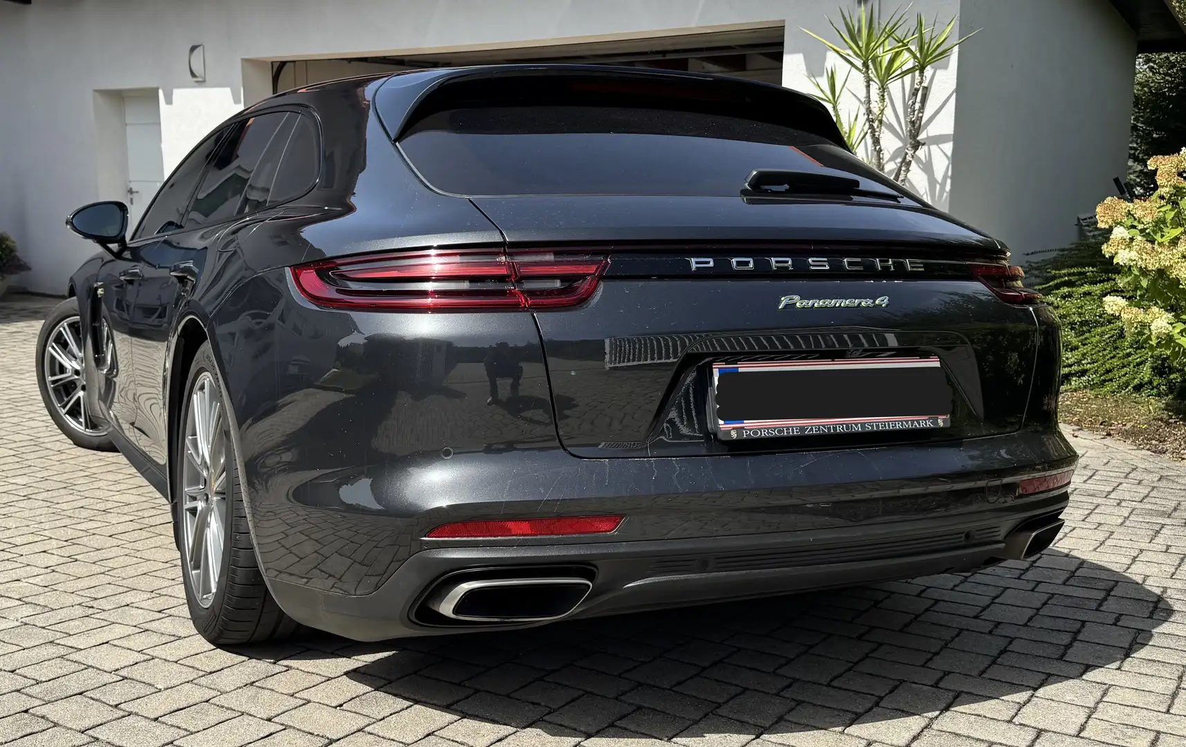 Porsche Panamera Panamera 4 E-Hybrid Sport Tourismo Schwarz - 2