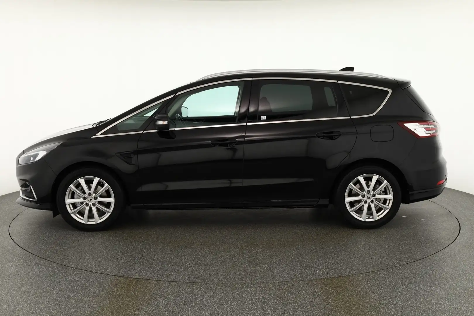Ford S-Max S-MAX 2.0 EcoBlue Titanium 7-Sitzer LED Navi AHK Zwart - 2