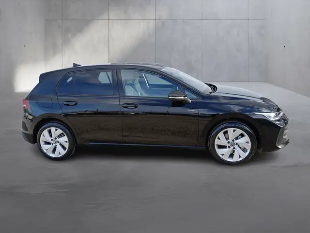 Volkswagen Golf view 6
