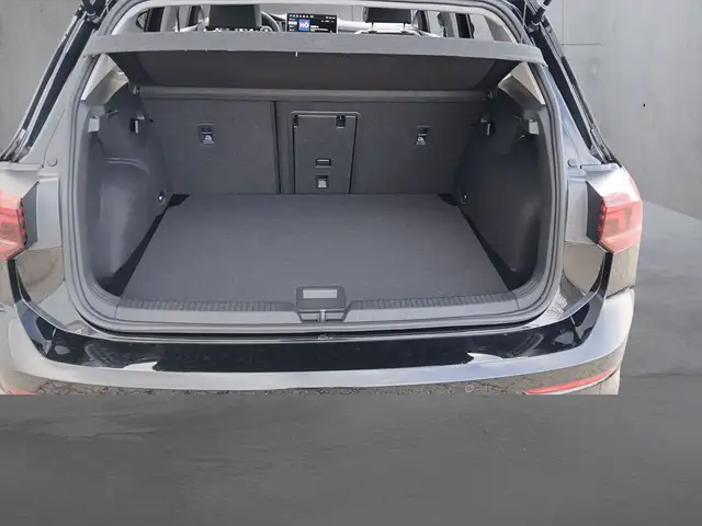 Volkswagen Golf view 13
