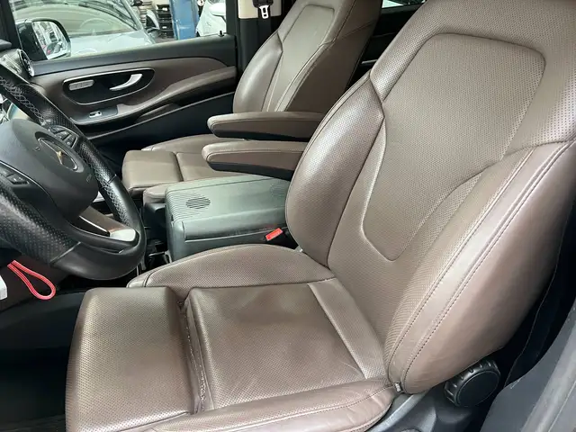 Mercedes-Benz 250 view 8