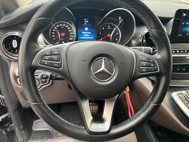 Mercedes-Benz 250 view 14