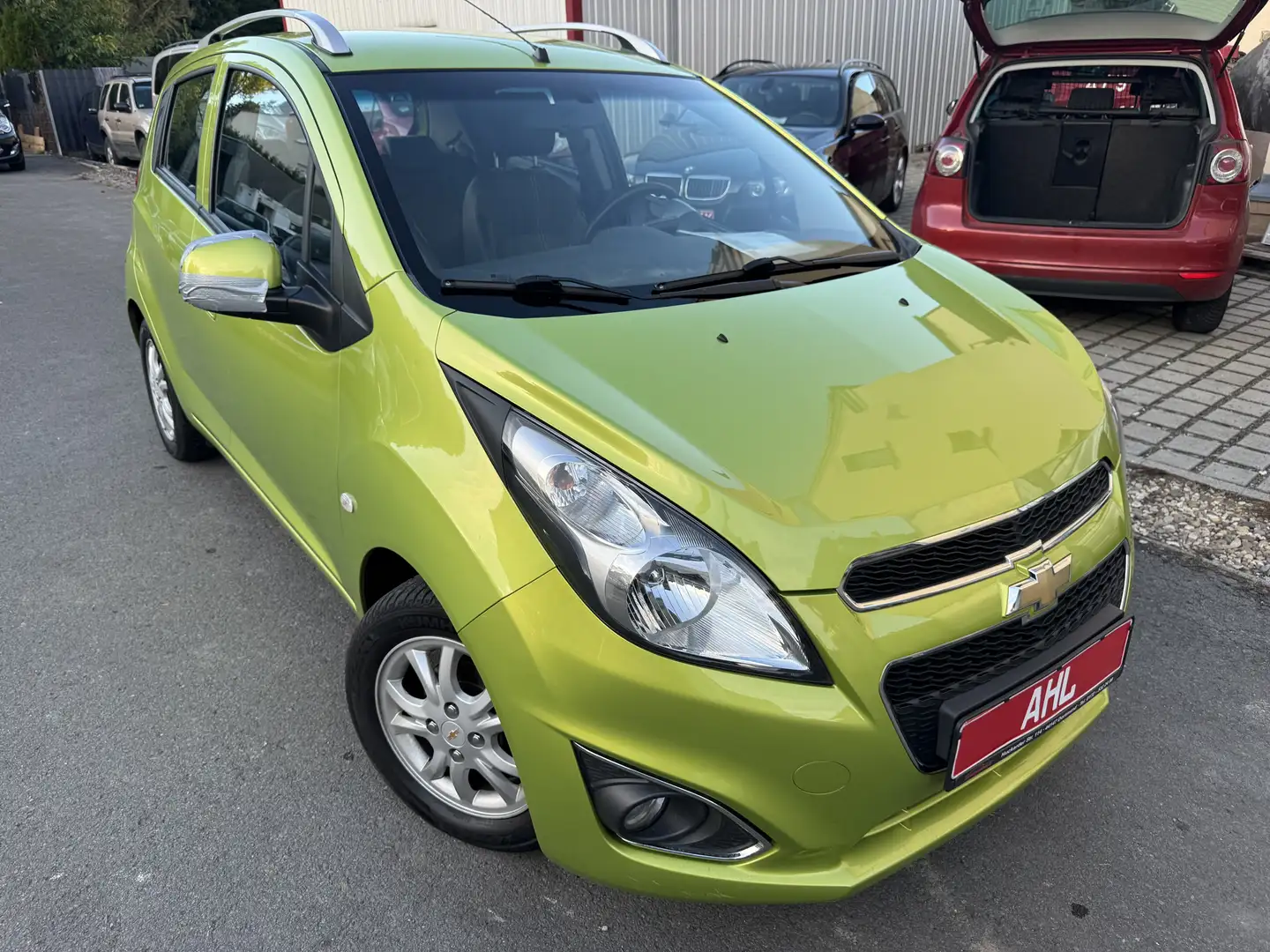 Chevrolet Spark LT+/Scheckheft/Klima/Alu/USB/Isofix/TÜV Neu Grün - 1