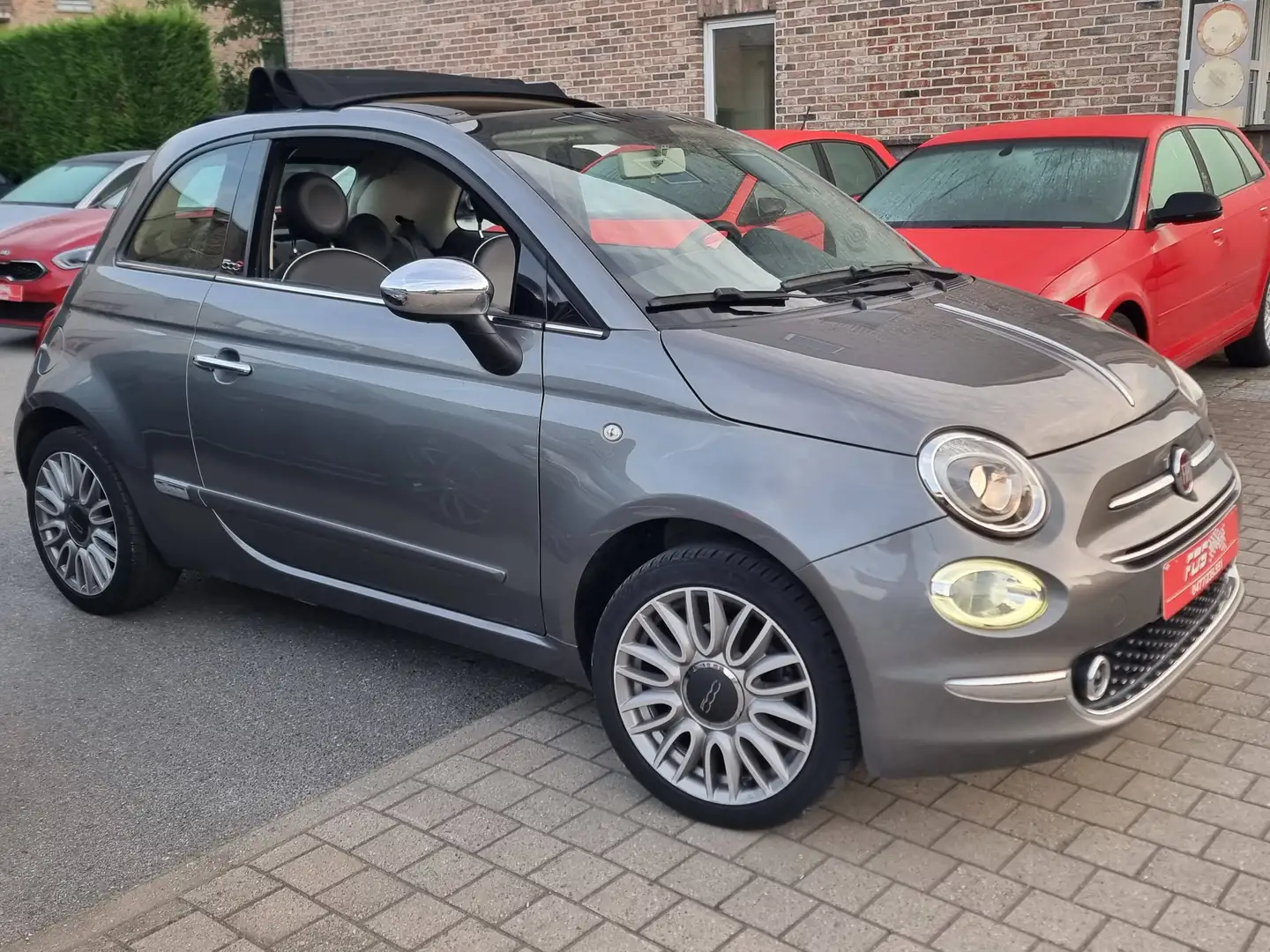 Fiat 500C 1.2i Lounge CABRIO 1ER PROPRIETAIRE NAVI/GARANTIE Gris - 2