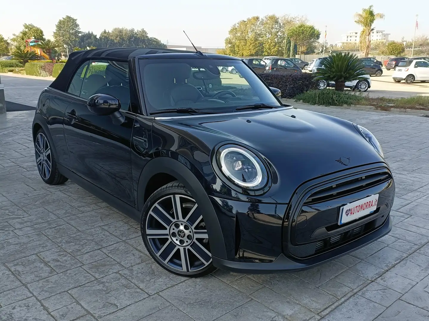 MINI Cooper Cabrio Mini Cabrio 1.5 Cooper Yours auto Noir - 1