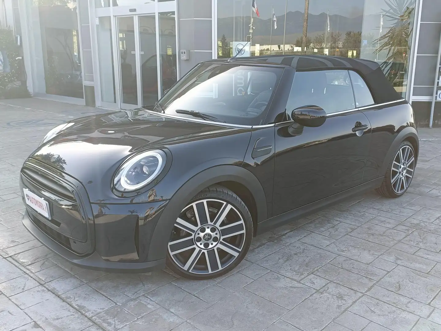 MINI Cooper Cabrio Mini Cabrio 1.5 Cooper Yours auto Noir - 2