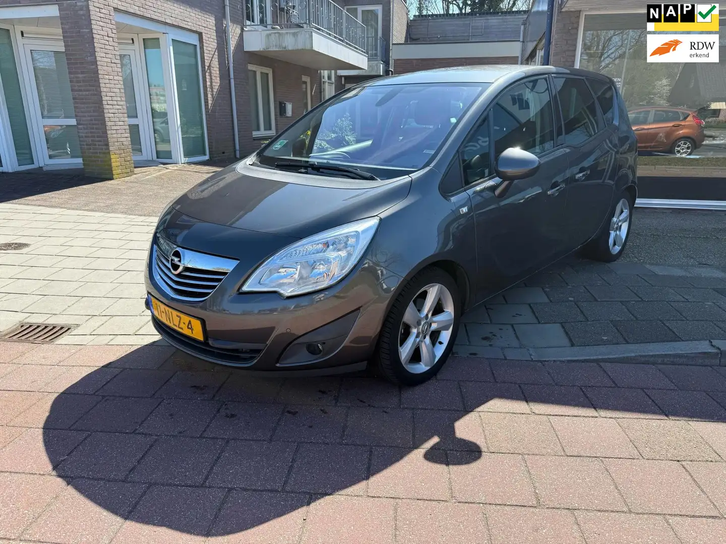Opel Meriva 1.4 Turbo Cosmo AIRCO EL LRAMEN LEER CRUISECONTROL Grijs - 1