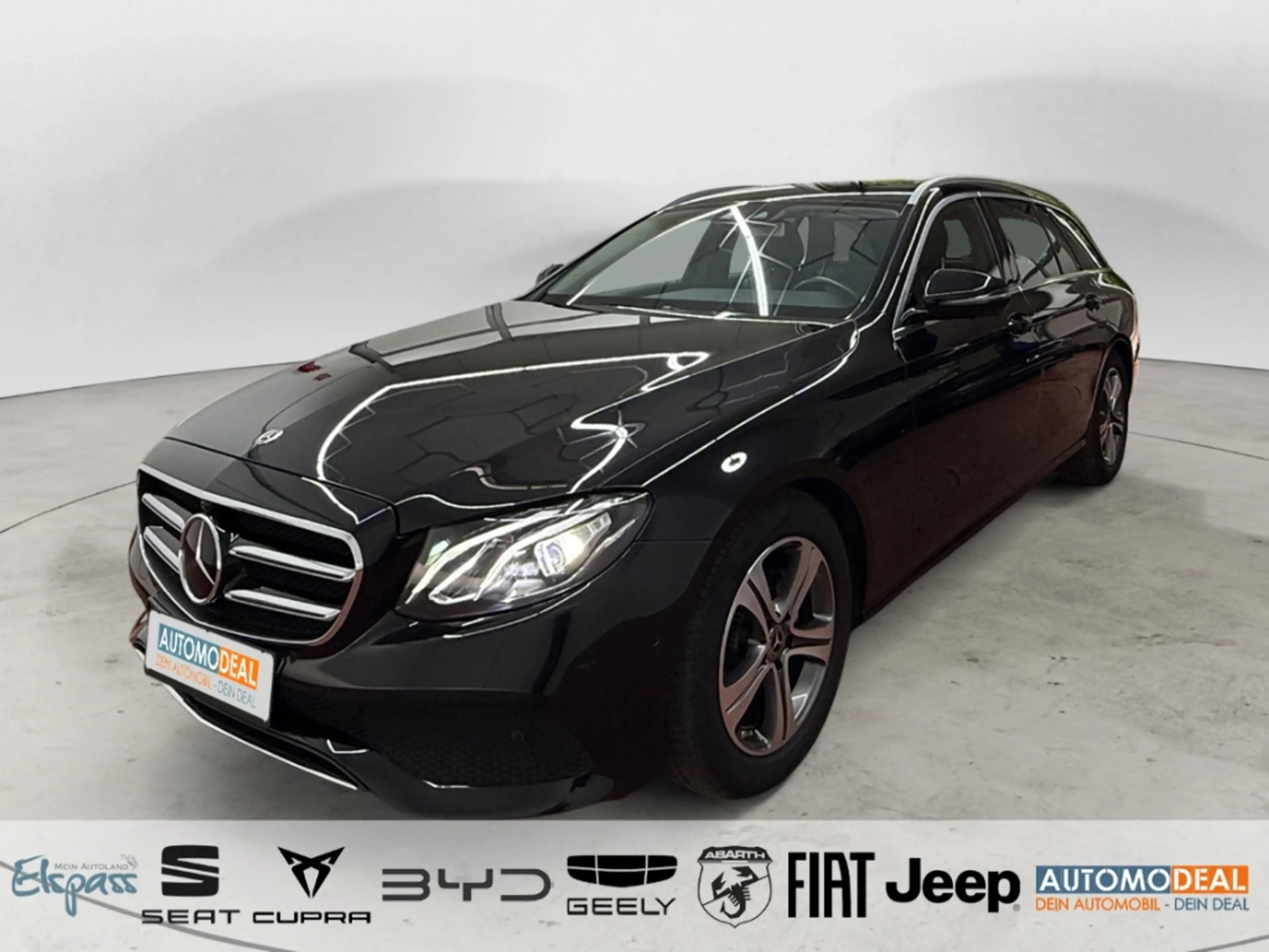 Mercedes-Benz E 220 d T Avantgarde AUTOMATIK NAV LED KAMERA ACC SITZ.H