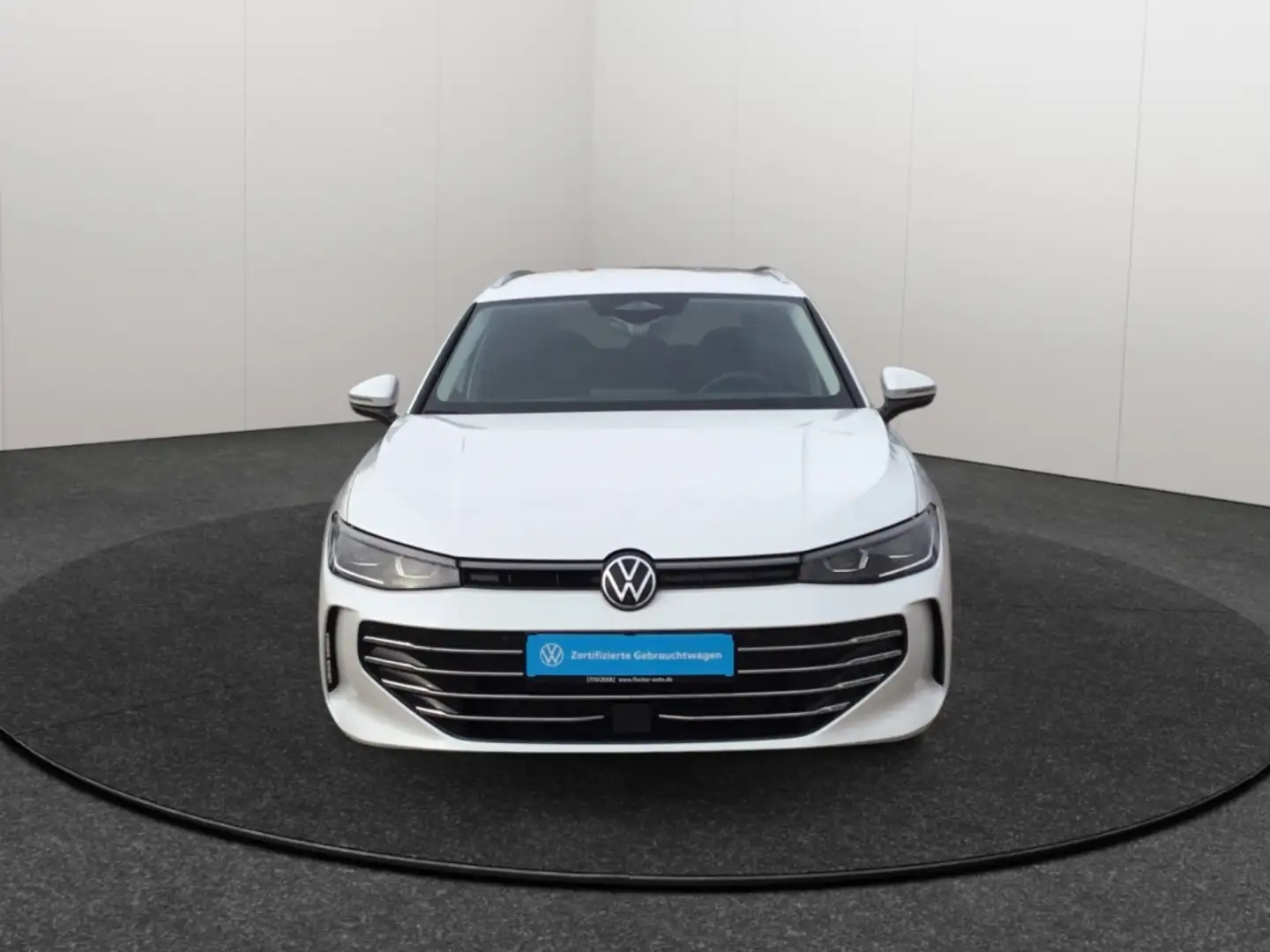 Volkswagen Passat Variant 2.0TDI DSG Elegance Matrix AHK Navi 360° ACC Weiß - 2