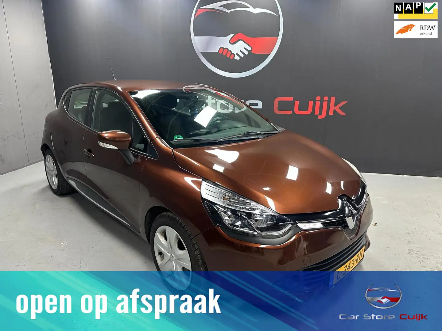 Renault Clio 0.9 TCe Authentique Bruin - 1