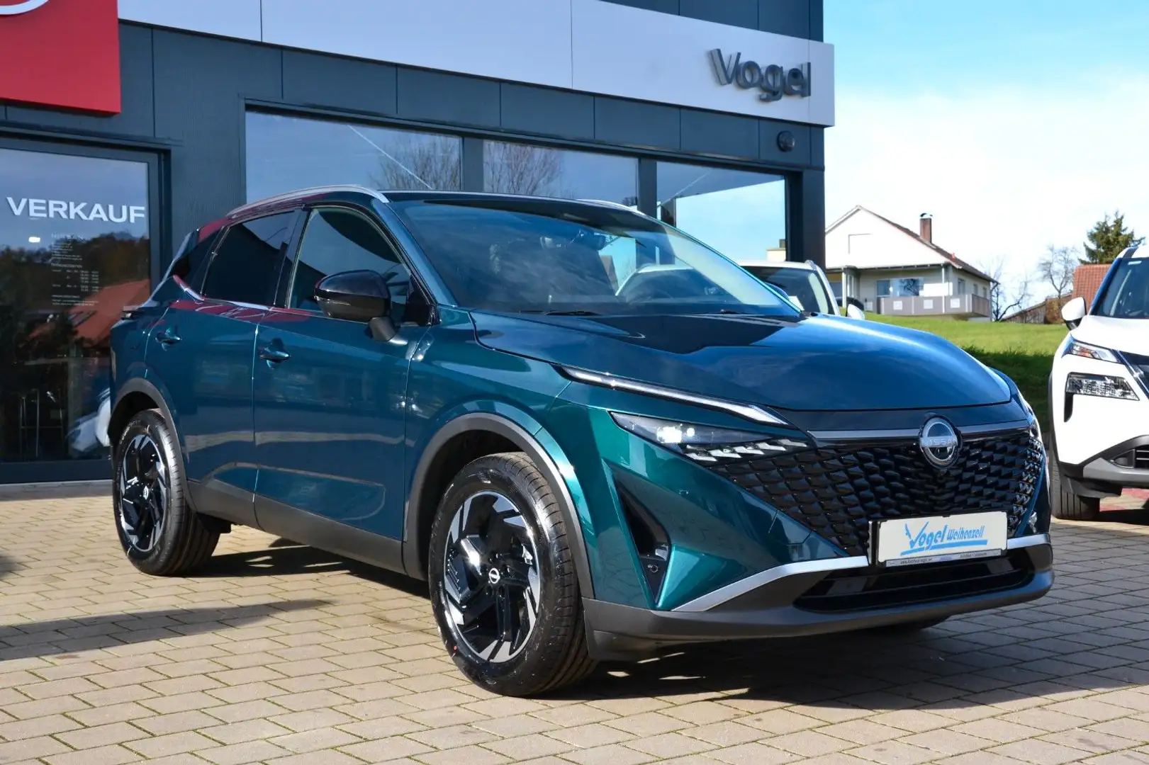 Nissan Qashqai 1.3 DIG-T MHEV Xtronic N-Connecta 4x4 Grün - 2